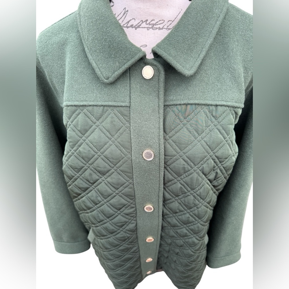 Isaac MizrahiLive Estate Green Quilted Women's Jacket Size 1X - Picture 6 of 16